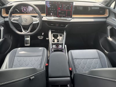 2026 Volkswagen Tiguan 2.0T SEL R-Line Turbo