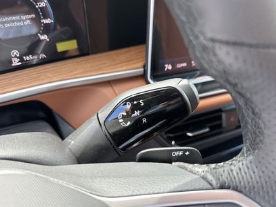 2026 Volkswagen Tiguan 2.0T SEL R-Line