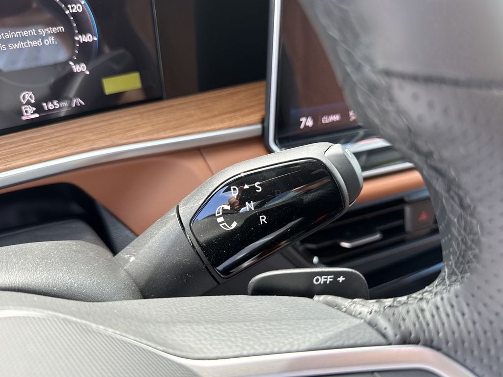 2026 Volkswagen Tiguan 2.0T SEL R-Line