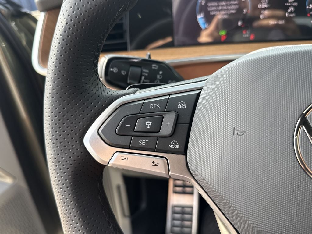 2026 Volkswagen Tiguan 2.0T SEL R-Line Turbo