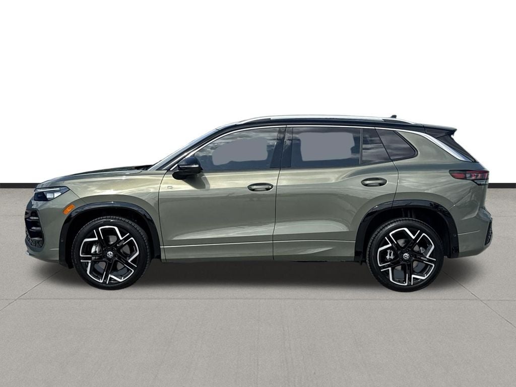 2026 Volkswagen Tiguan 2.0T SEL R-Line Turbo