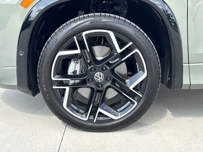 2026 Volkswagen Tiguan 2.0T SEL R-Line Turbo