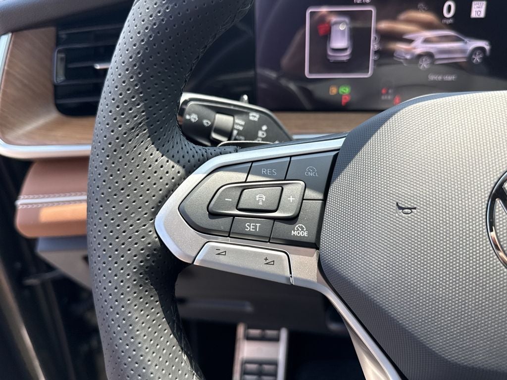 2026 Volkswagen Tiguan 2.0T SEL R-Line