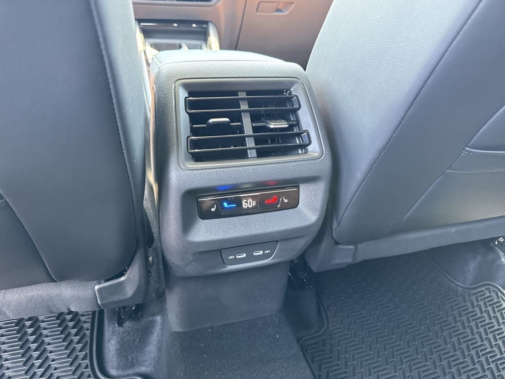 2026 Volkswagen Tiguan 2.0T SEL R-Line