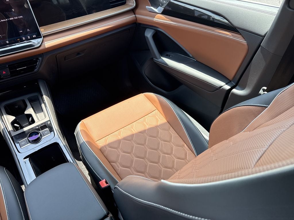 2026 Volkswagen Tiguan 2.0T SEL R-Line