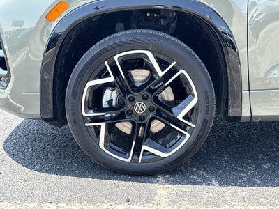 2026 Volkswagen Tiguan 2.0T SEL R-Line
