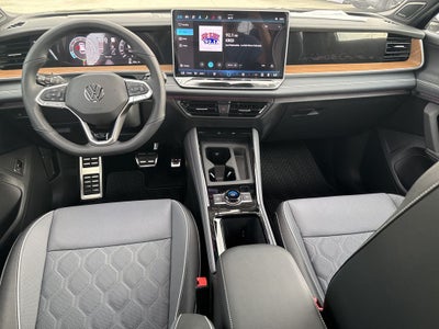 2026 Volkswagen Tiguan 2.0T SEL R-Line