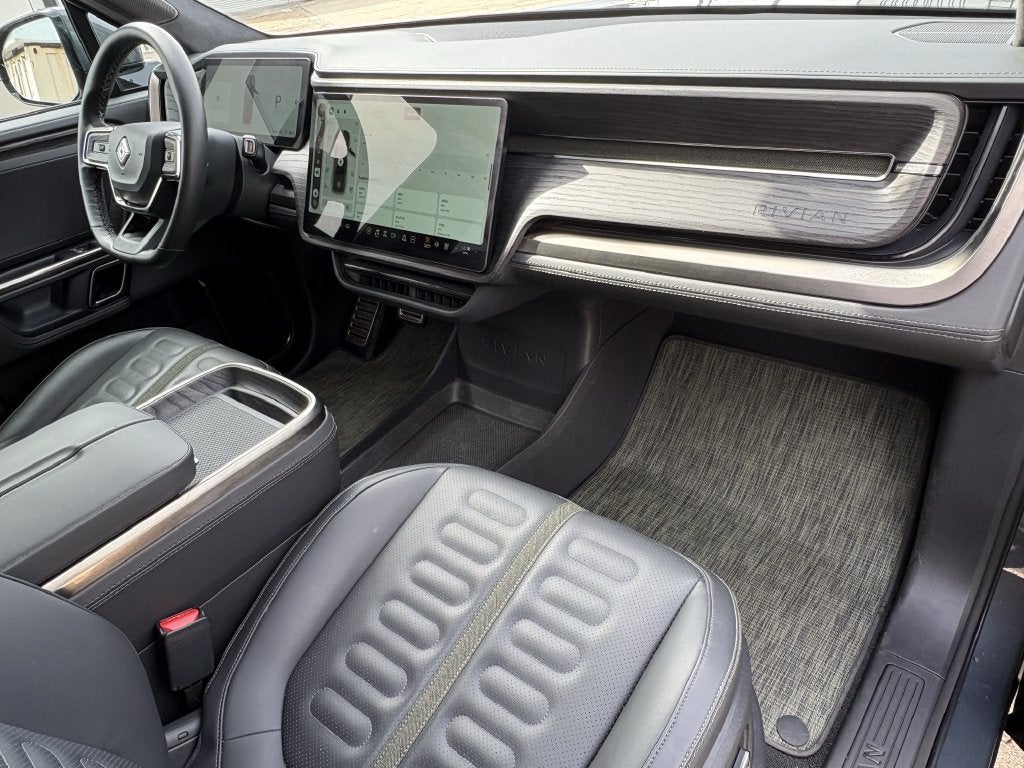 2023 Rivian R1T Adventure