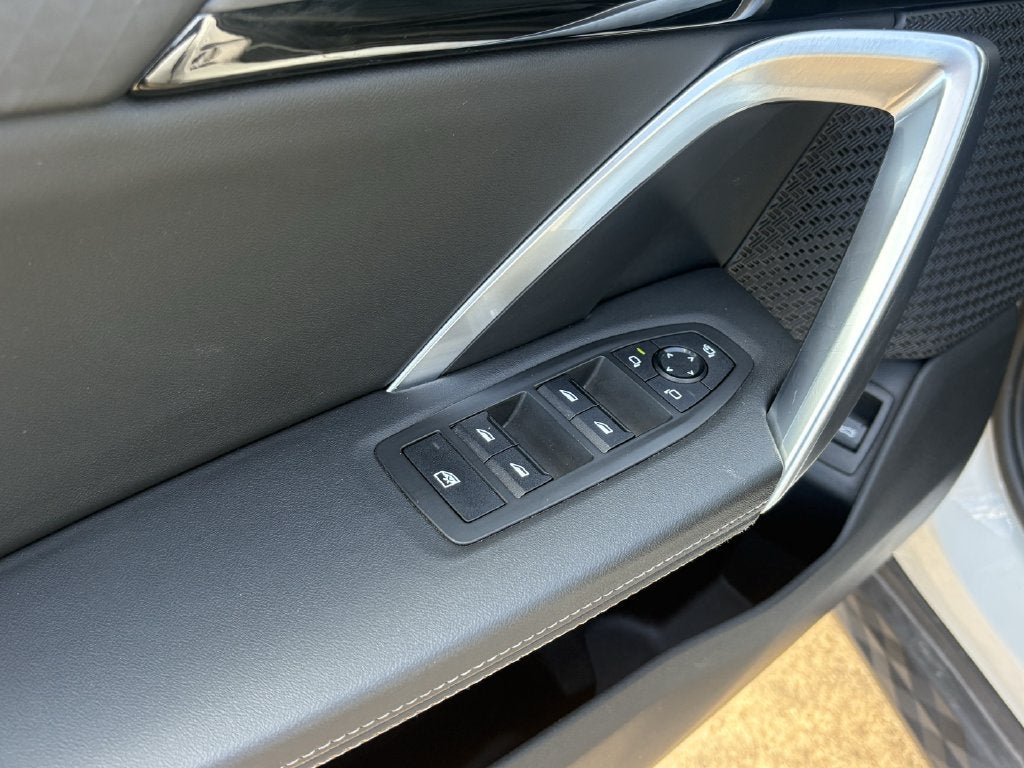 2025 BMW X2 xDrive28i