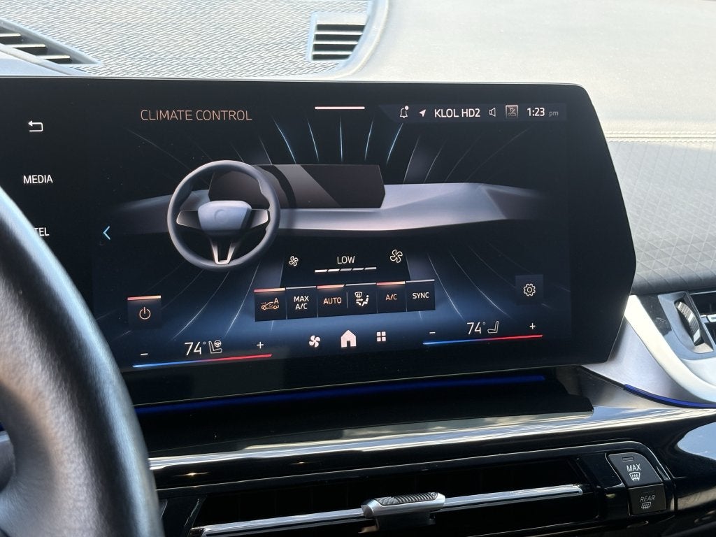 2025 BMW X2 xDrive28i