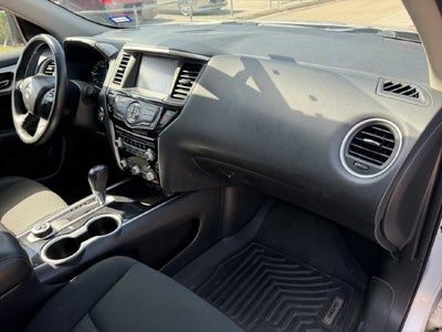 2020 Nissan Pathfinder SV