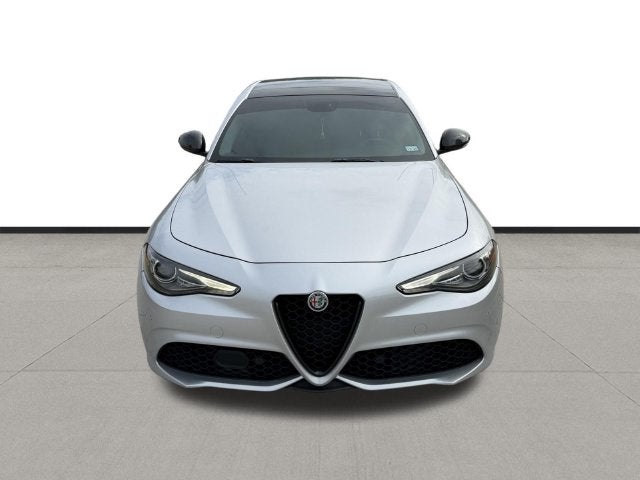 2019 Alfa Romeo Giulia Base
