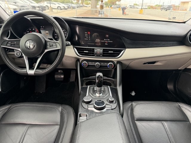 2019 Alfa Romeo Giulia Base
