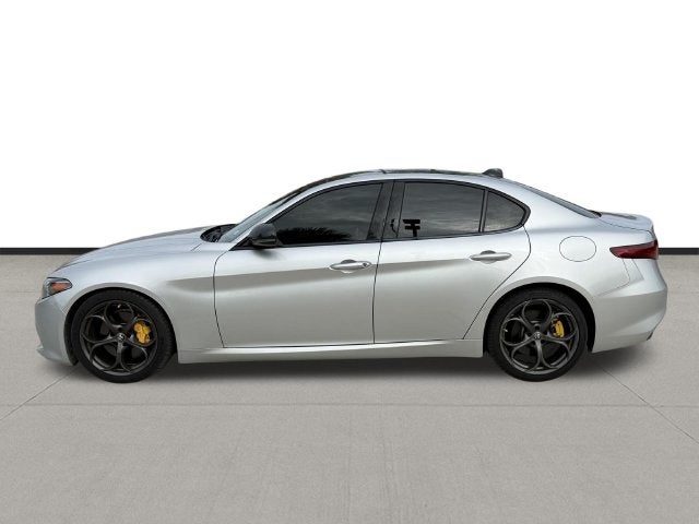2019 Alfa Romeo Giulia Base
