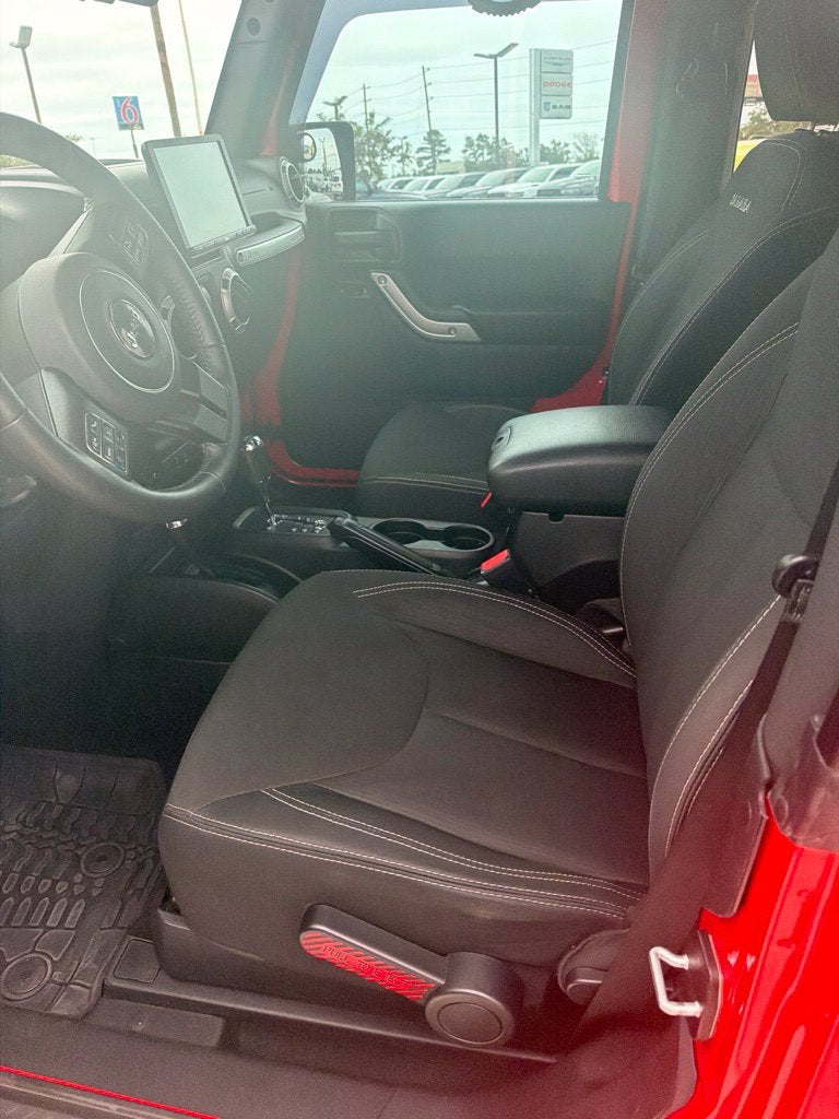 2018 Jeep Wrangler JK Sahara