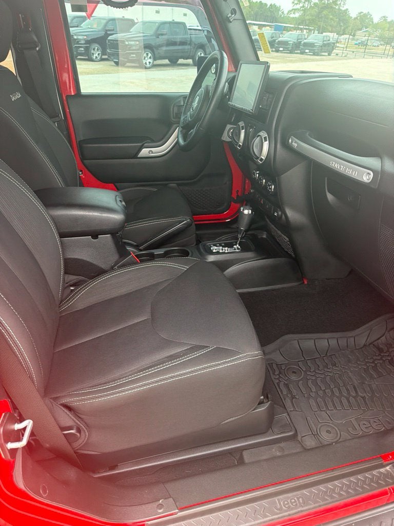 2018 Jeep Wrangler JK Sahara