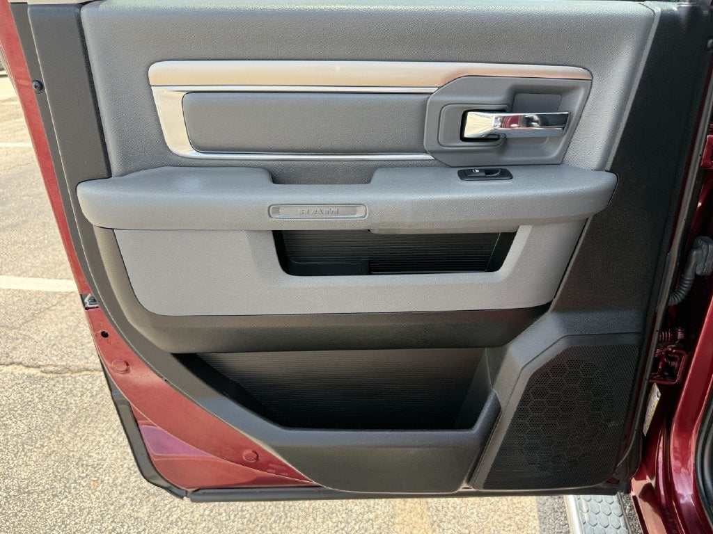 2018 RAM 1500 SLT