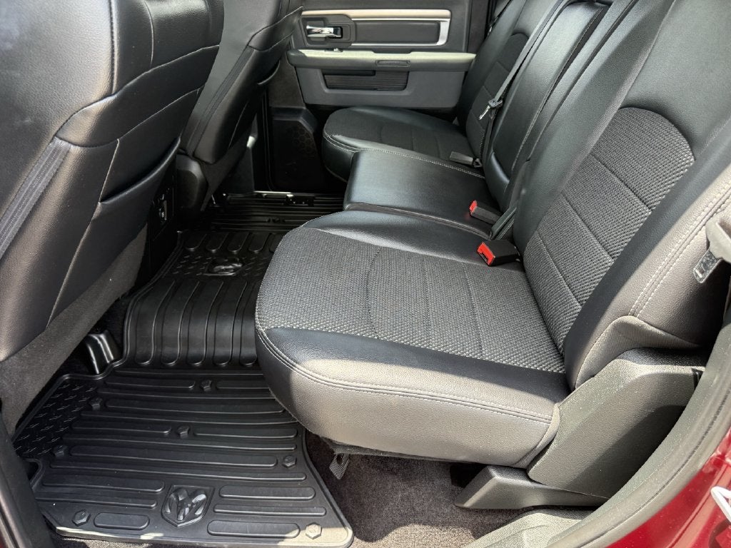 2018 RAM 1500 SLT