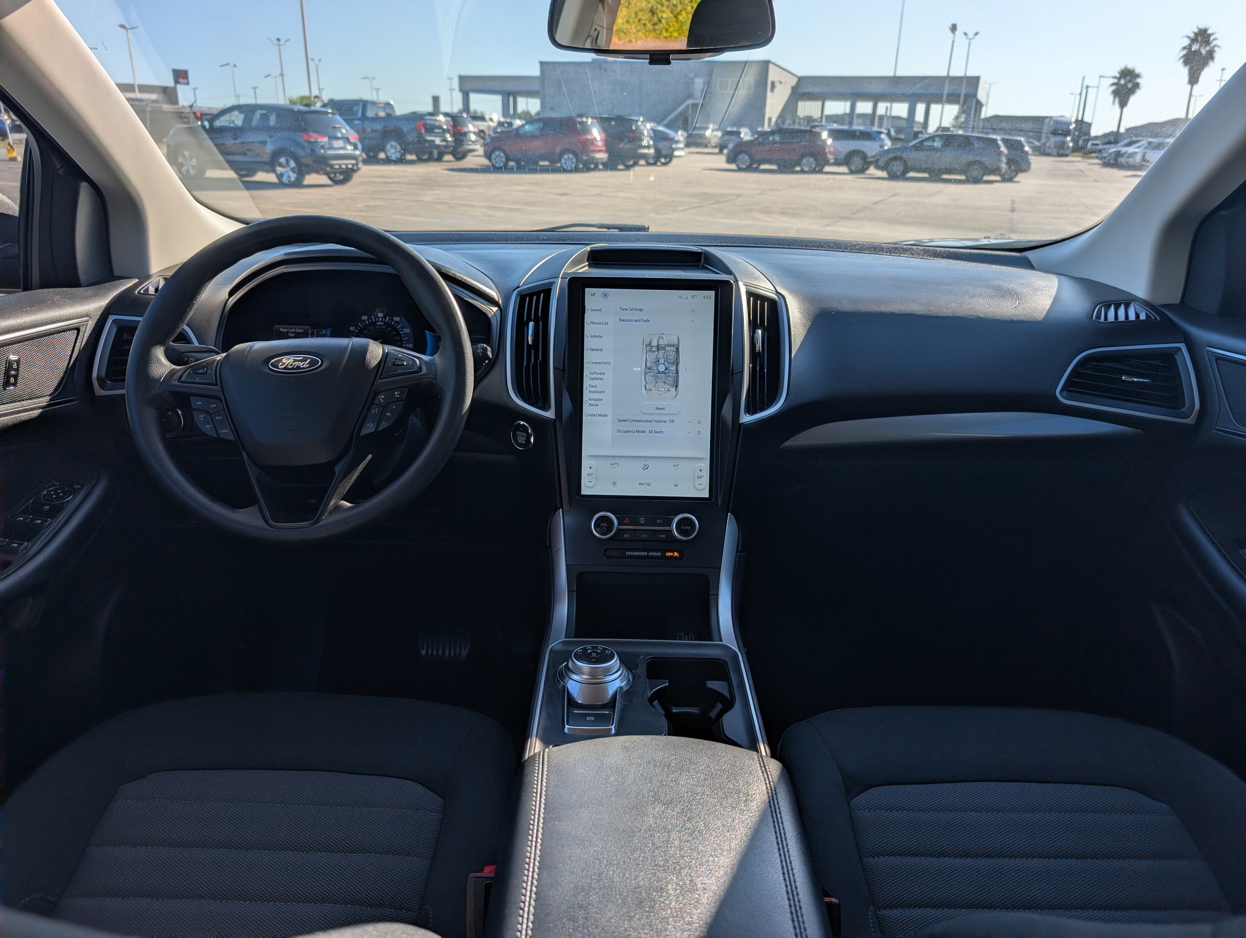 2023 Ford Edge SE