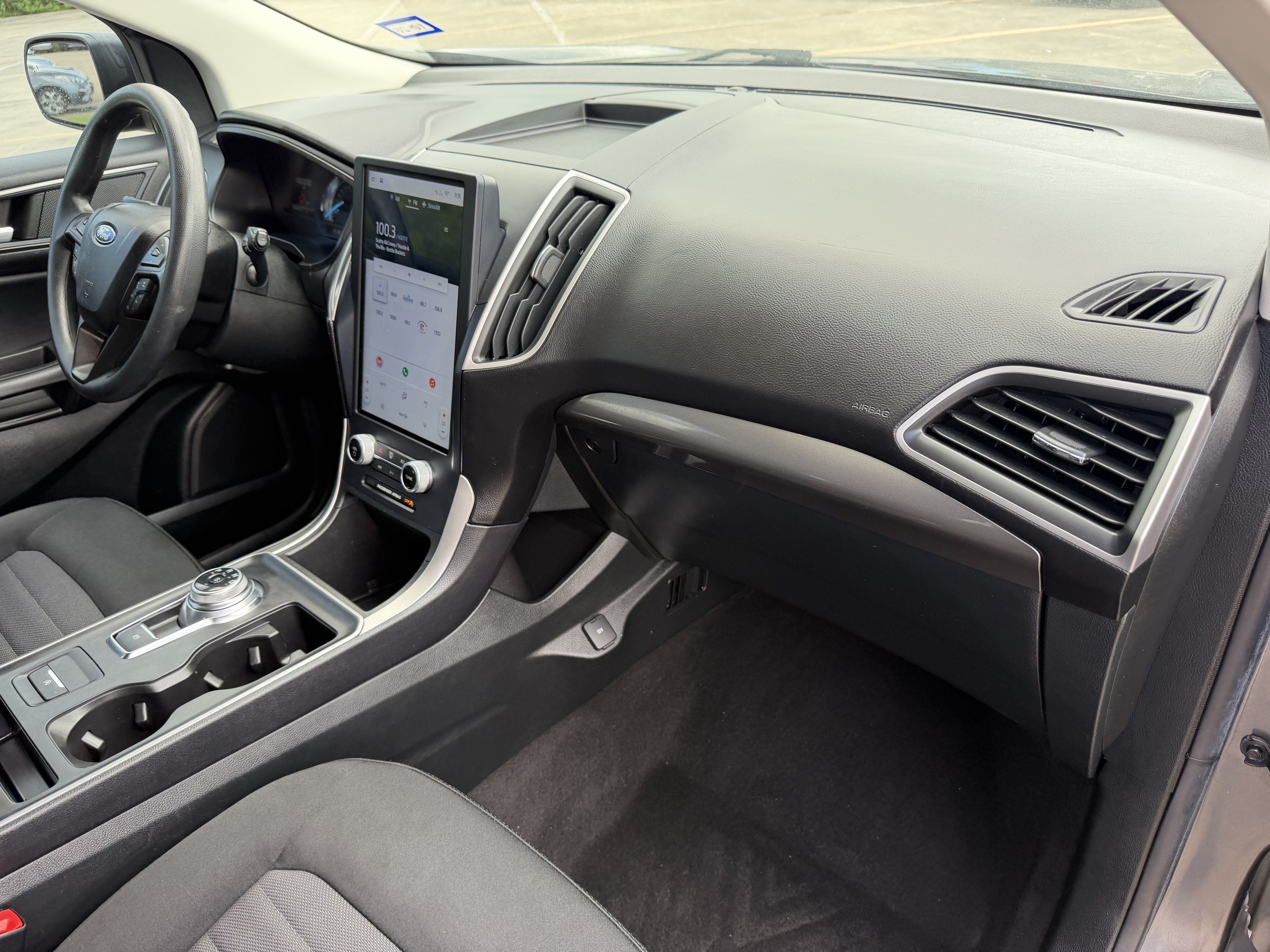 2023 Ford Edge SE
