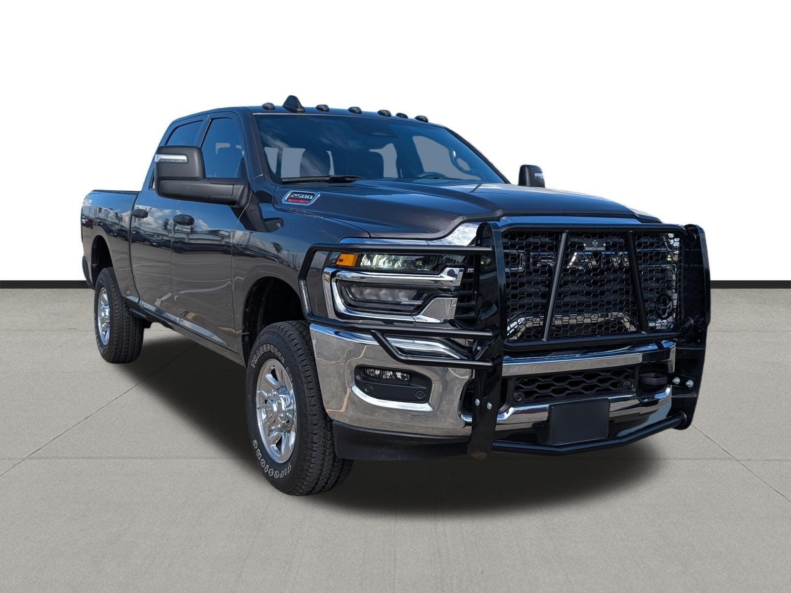 2026 RAM 2500 Tradesman Crew Cab 4x4 6'4" Box