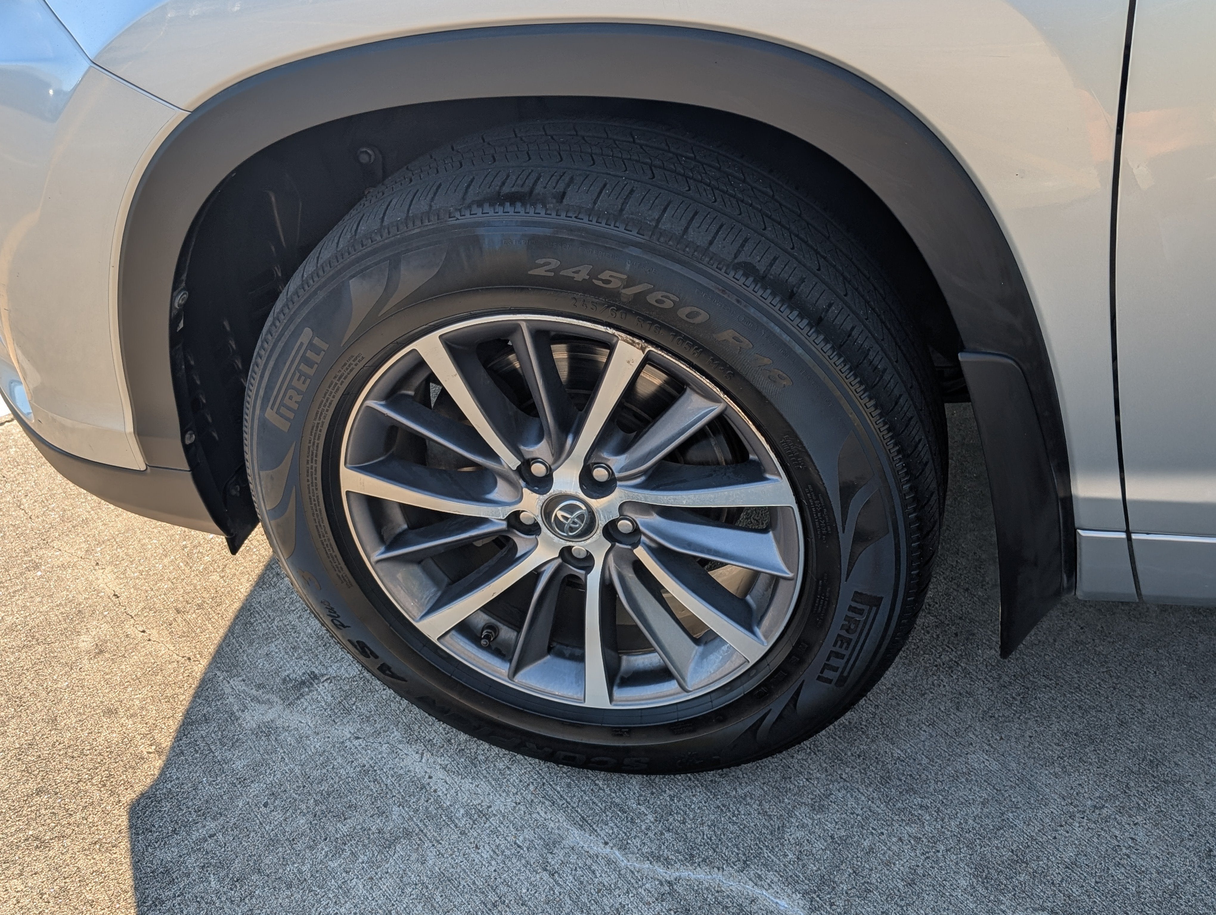 2018 Toyota Highlander SE