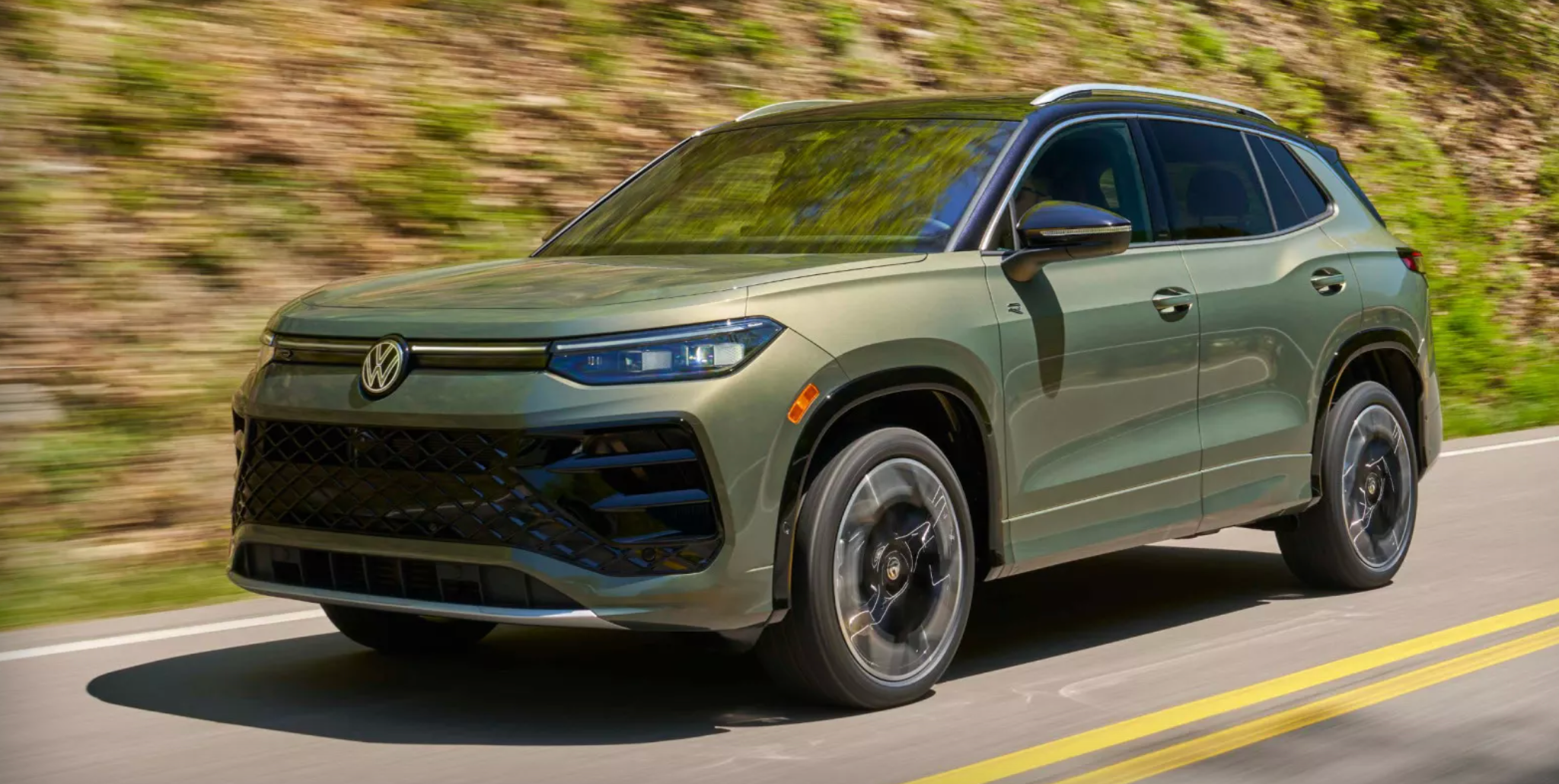 Volkswagen Tiguan at DeMontrond Volkswagen in Houston